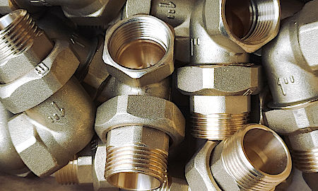 Messing Winkelverschraubungen